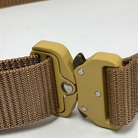 NWOT Adjustable Fusion Tactical Belt - Picture 2 of 6